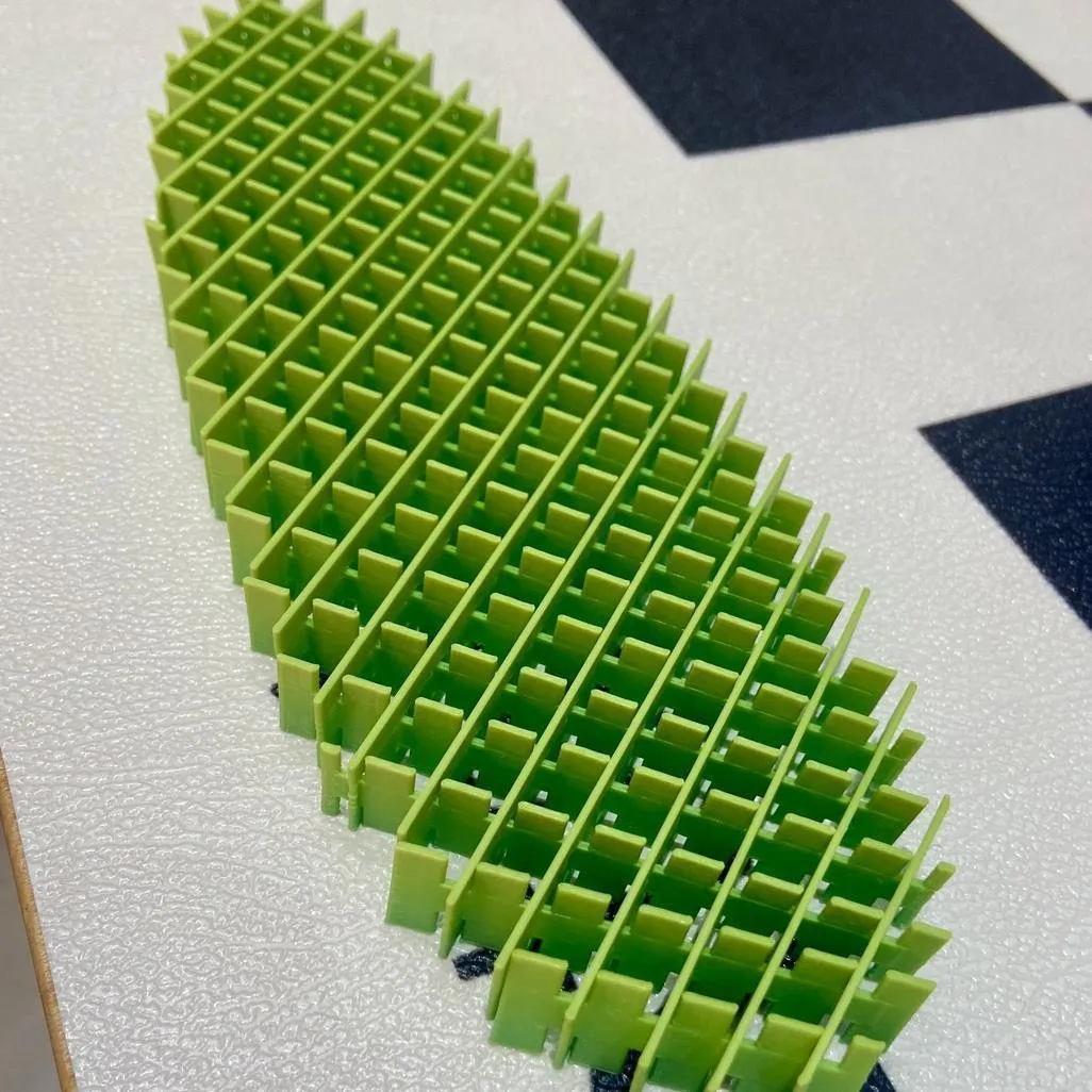 3D Deformable Plastic Stretch  - Party Games Entertainer review and price